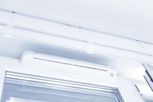 Comment nettoyer les grilles d'entrées d'air d'une ventilation simple flux